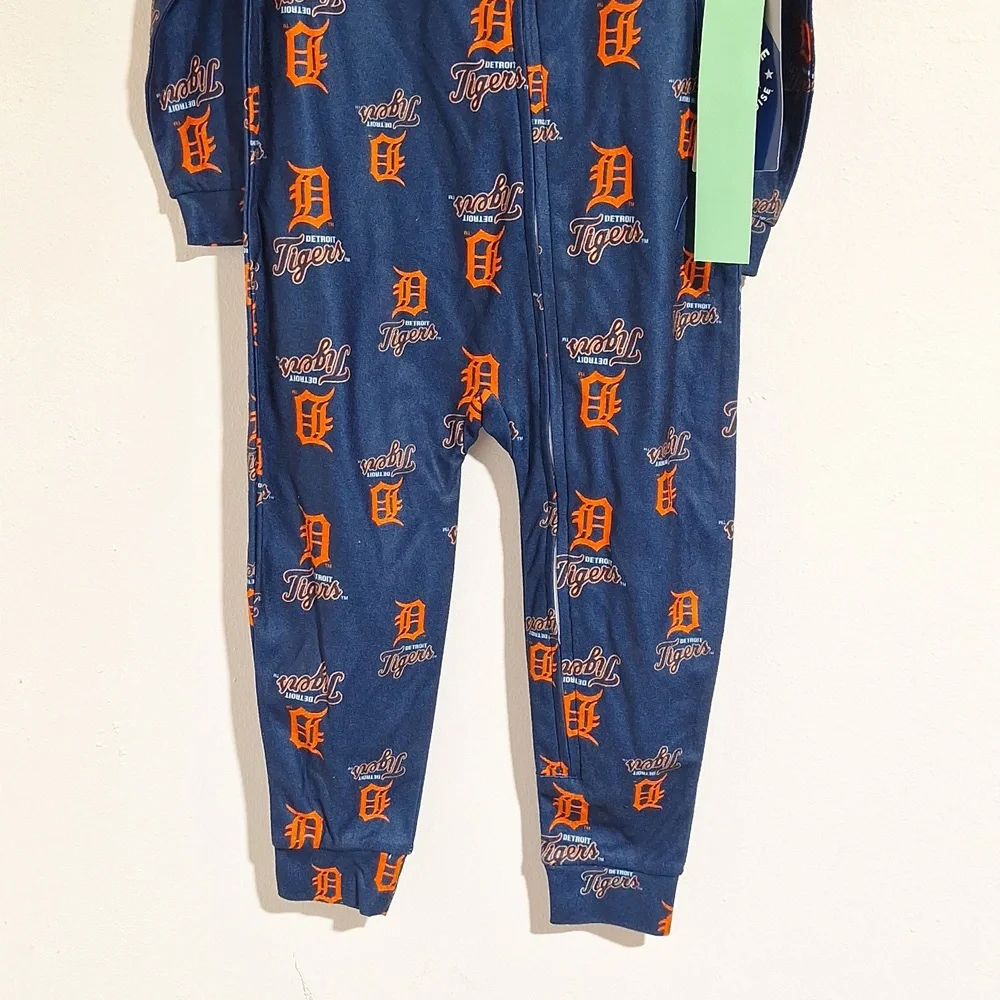 Genuine Merchandise Detroit Tigers Sleepwear/Romper 3T - Picture 3 of 15